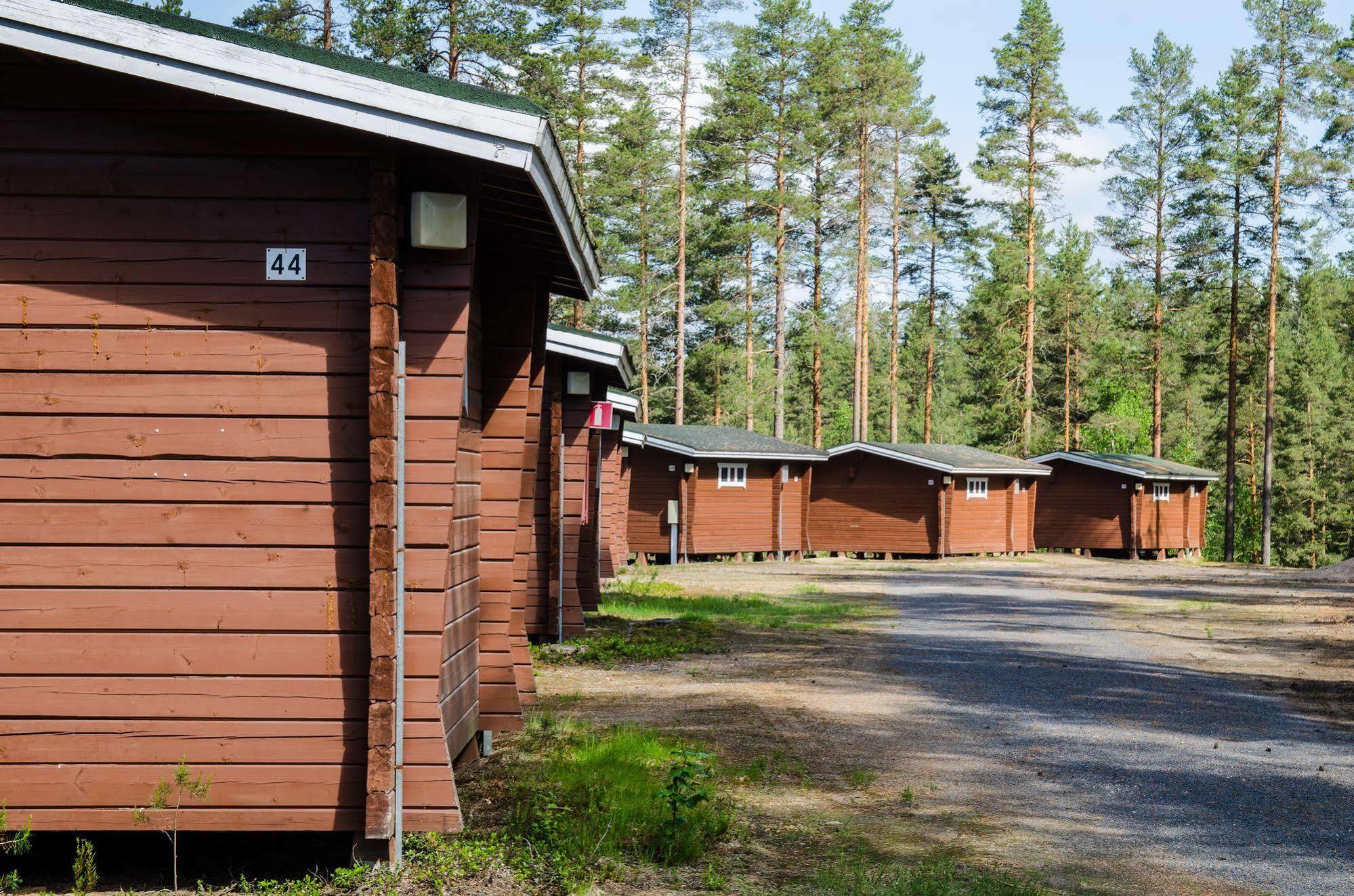 Ahvenlampi Camping Saarijärvi Extérieur photo